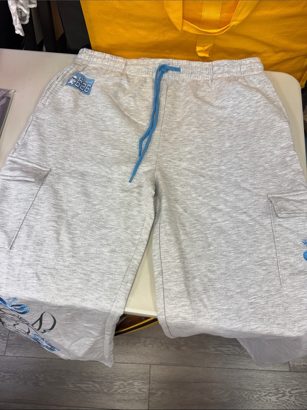 Disney Stitch Light Gray size XXL Cargo embroidery jogger sweatpants (19) new